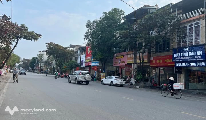 Nhà 3 tầng mặt tiền 3.7m, phố Quang Trung, kinh doanh sầm uất - 5 tỷ