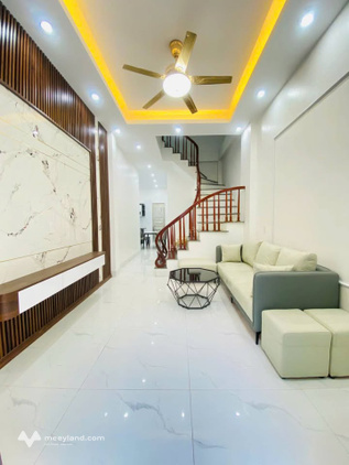 Chính chủ tặng full nội thất, nhà 3 tầng trung tâm Thái Bình, chỉ 1 tỷ