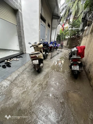 Nhà đẹp thang máy ô tô đỗ cửa, gần cầu Vĩnh Tuy, Aeon Long Biên