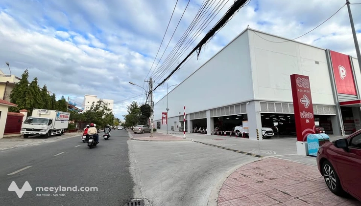 Bán căn nhà sau siêu thị Go Phan Rang - Diện tích144m2 ODT ngang 5.8m nở hậu