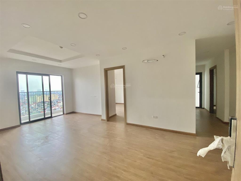 Mua nhà long biên giá tốt 2 ngủ tầng trung đông nam giá 5.180 tỷ . htls 0%