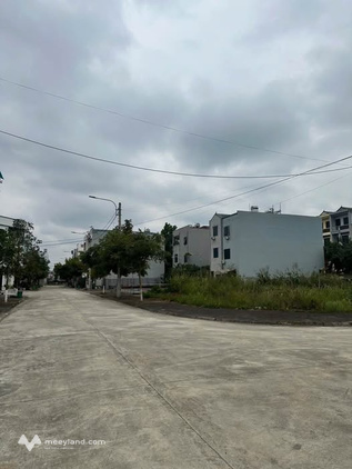 Siêu phẩm đất nền Đề Thám 2 lô tái định cư vuông vắn, mặt tiền rộng, chỉ 1 tỷ