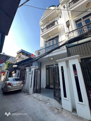 Chào bán ngôi nhà 3,5 tầng mặt đường Đinh Công Tráng - Nhà mặt đường ôtô chạy thông Phù Nghĩa sang Thống Nhất