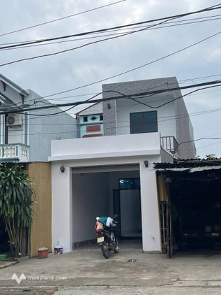 Bán căn nhà 2 tầng mặt đường Bạch Đằng - Quảng Hưng