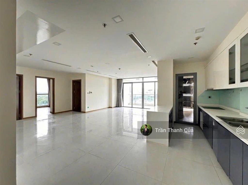Tin xác thực bán 4pn 188m2 giá chưa tới 31 tỷ. nội thất cơ bản, có sẵn hợp đồng thuê. 0908132
