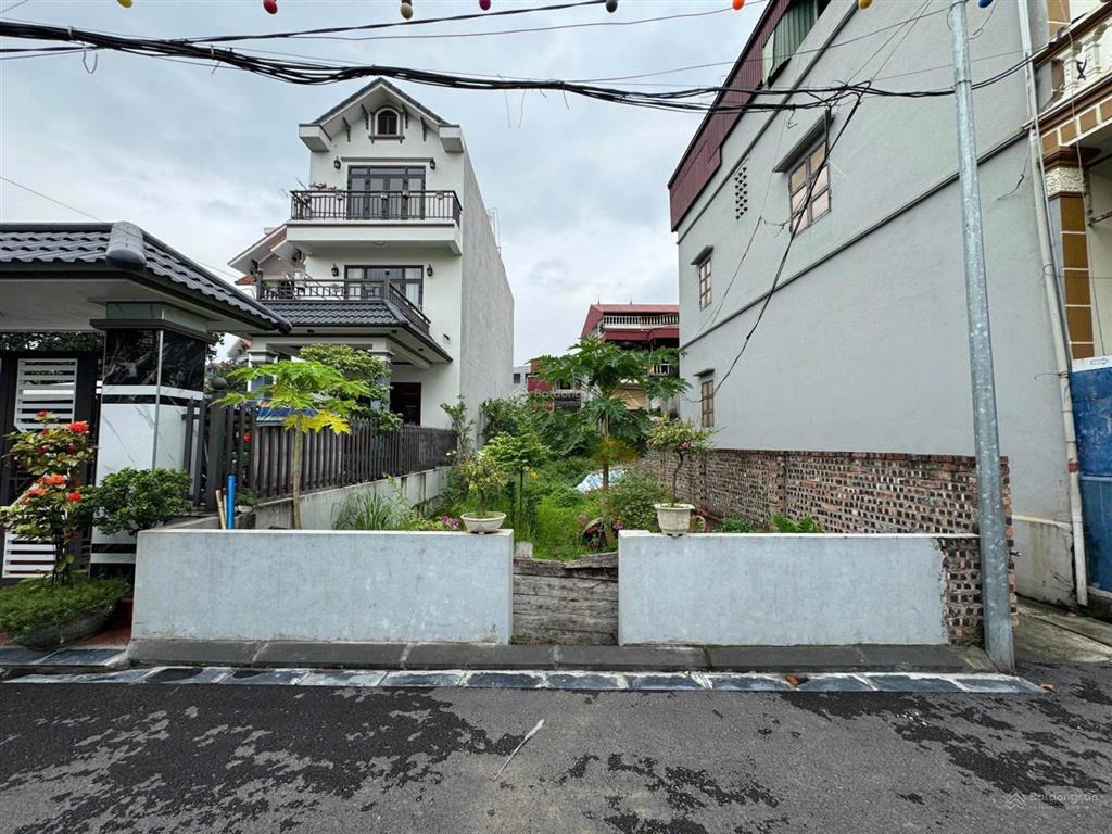 Siêu phẩm, đất ngã tư xuân mai 90m2 mt 6m, lô góc, sổ đỏ full thổ cư, ôtô tránh, giá chỉ 1,x tỉ