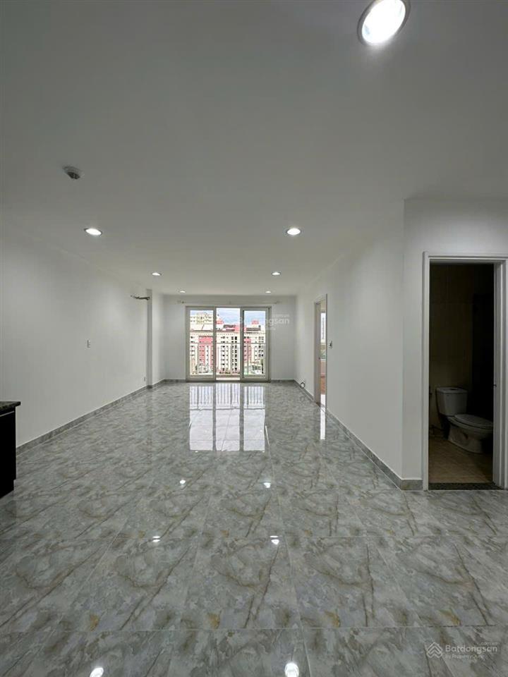 Bán căn góc b07.08 lô b, rộng 97m2, giá 3.6 tỷ có sẵn sổ hồng, nhà mới như hình. 0907 383 ***