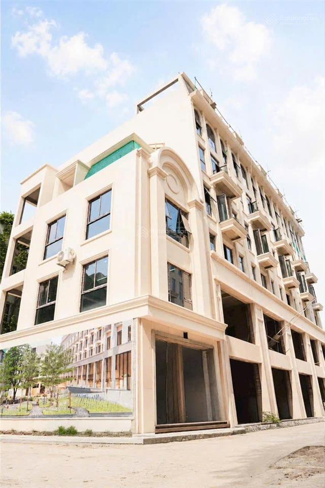 Căn ngoại giao 114.5m2 giá chỉ 62 tỷ, xây 7 tầng vip nhất láng hạ (có quản lý, bảo vệ) sẵn sổ đỏ