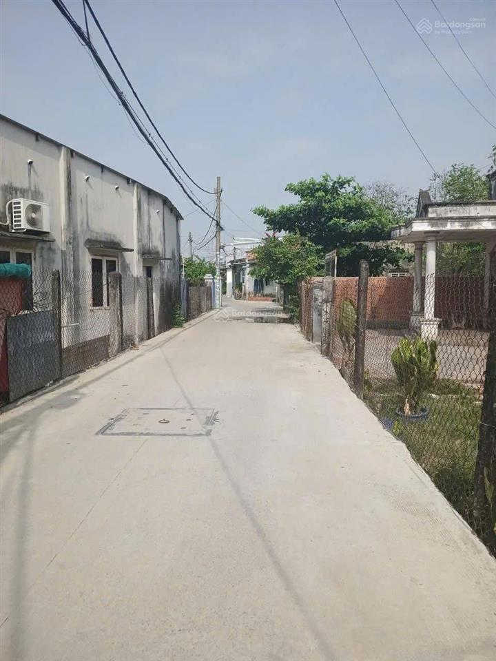 Đất sổ sẵnkhu trung tâmkế vinhomes hóc môn2tỷ150!!! công chứng ngaythiện chí thương lượng!!!
