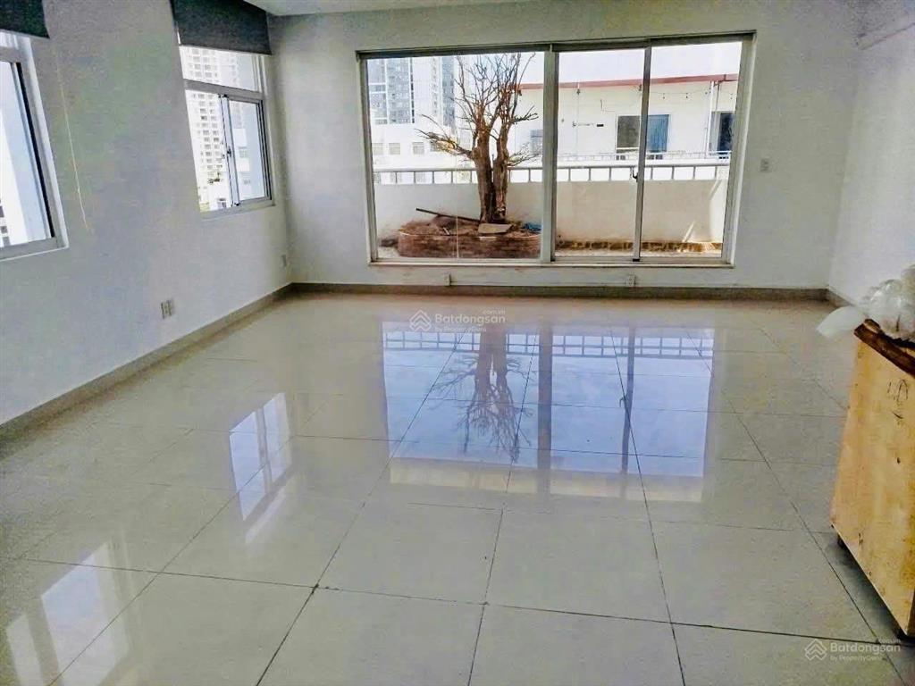 Gấp. chủ gửi bán gấp trong tháng tophouse mỹ viên 220m2 giá 12,6 tỷ