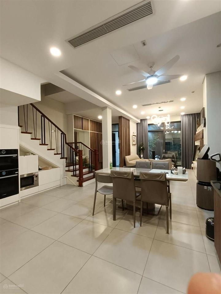 Bán biệt thự starlake tây hồ tây 4 tầng 135m2 mặt tiền 6m 2 mặt tiền thoáng trước sau