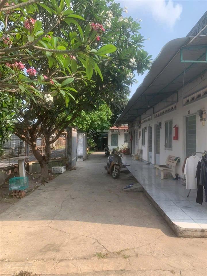 Dãy trọ giá 1 tỷ 2 dt (126m²) gồm 5p cho thuê 16tr/tháng ở gần trung tâm thị xã trảng bàng, shr