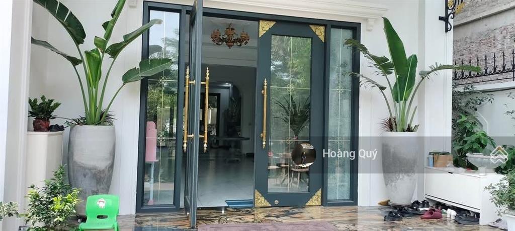 Bán gấp nhà vườn kđt yên hòa cầu giấy 90m²* 5 tầng. vị trí đẹp view khuôn viên giá chỉ 40 tỷ