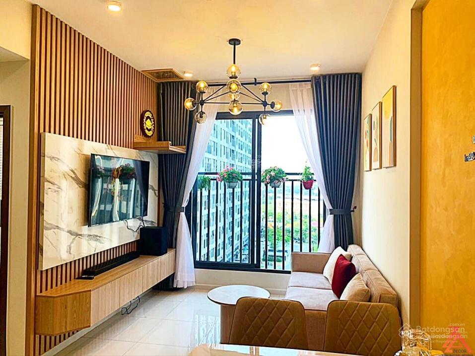 Bán căn góc ch 2pn, 2wc tầng trung hướng đông nam giá 3,450 tại picity sky park