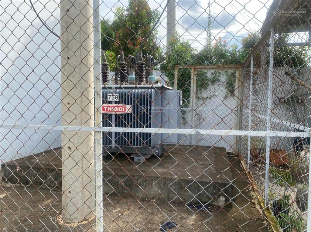 Tổng khuôn viên đất 7489.2 m² nhà xưởng 3.200 skc 2058 tr tiền một lần