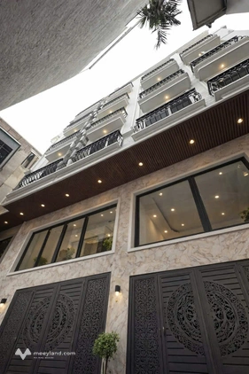Bán tòa nhà căn hộ dịch vụ đường Bùi Xương Trạch, 90m2, 7 tầng, thang máy, 22 phòng