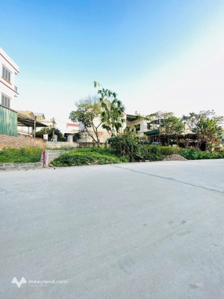 Gía 4 tỷ có 80m2 đất Văn Quang, Nghĩa Hương, Quốc Oai, đường to 2 oto tránh view sông