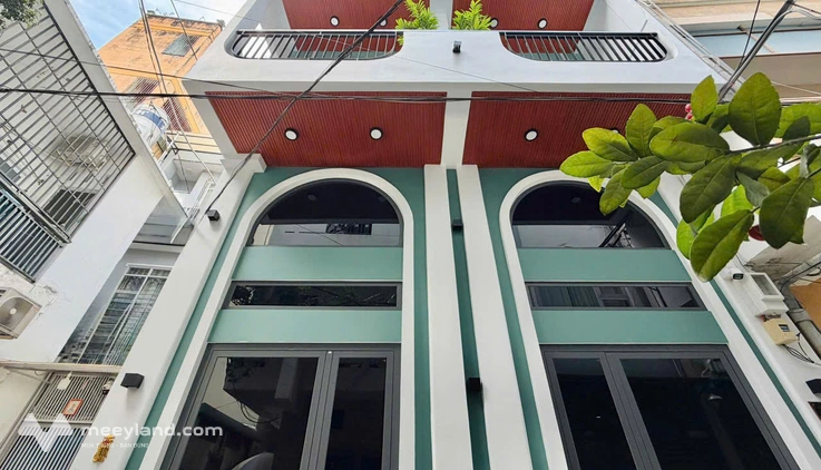 Cần bán nhanh tòa nhà căn hộ dịch vụ hẻm xe hơi Điện Biên Phủ