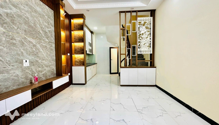 Bán nhà Thượng Thanh, Long Biên 32m2, 5 tầng, xây mới, ngõ thông, chỉ 7,1 tỷ