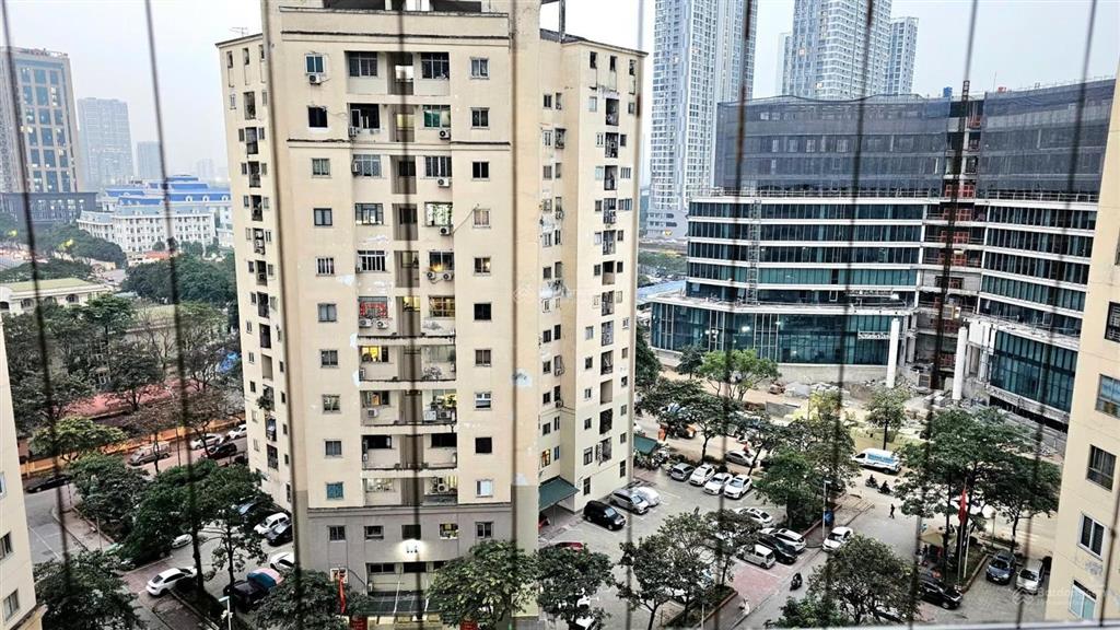 Chính chủ bán nhanh căn hộ 78m2 2 pn nam trung yên đường nguyễn quốc trị