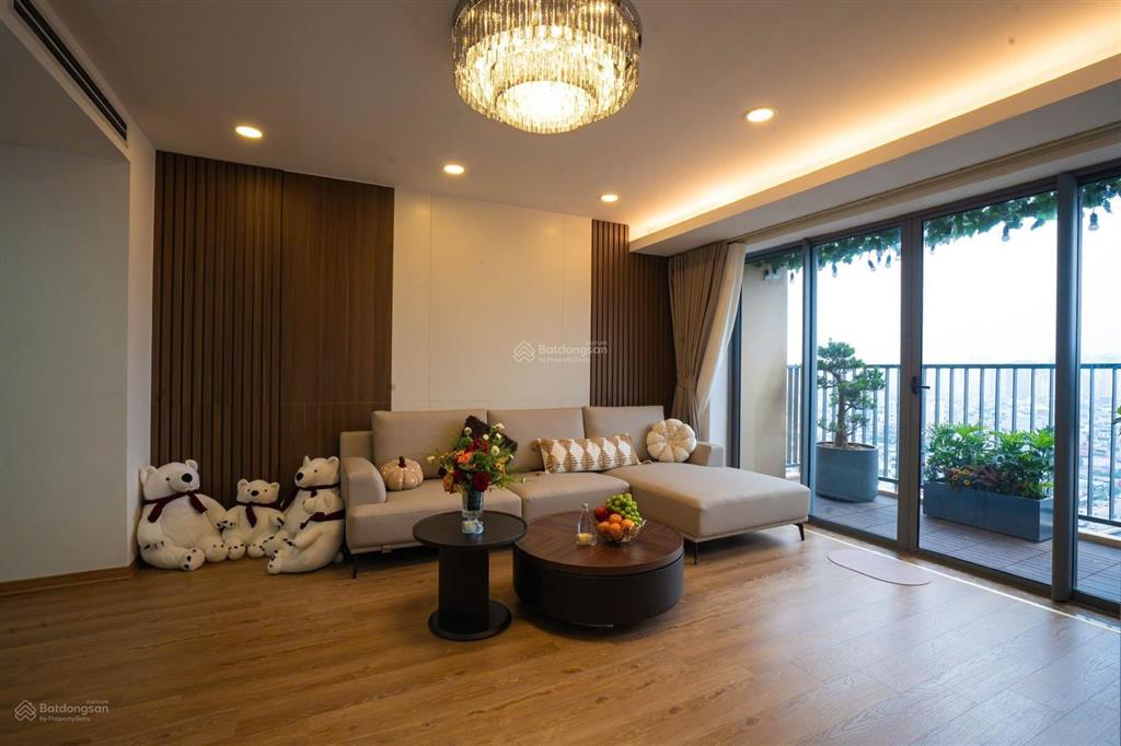Bán căn hộ 2pn88m2sẵn sôcó slot oto giá 7,3 tỷ tại cc thăng long n01 0368 562 ***