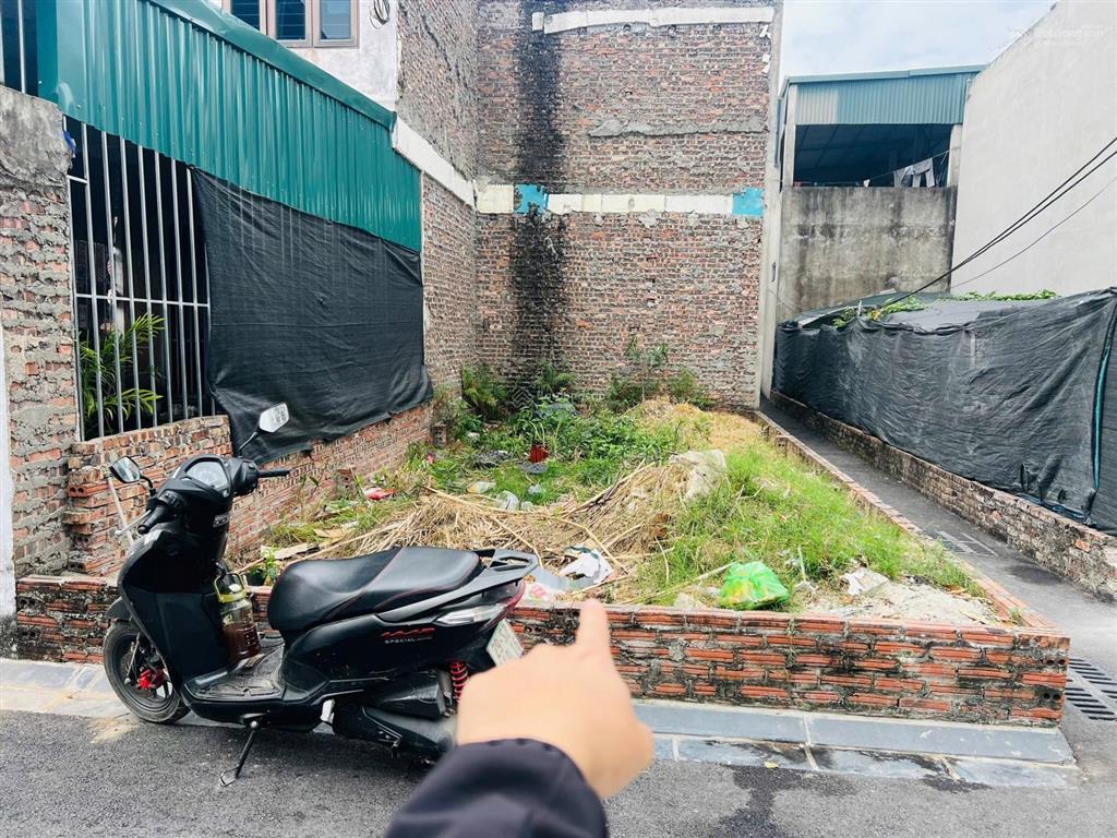 Lô góc 2 mặt tiền uy nỗ 45m² khổ đẹp cách cao lỗ 300m đường thông ô tô giá ưu đãi