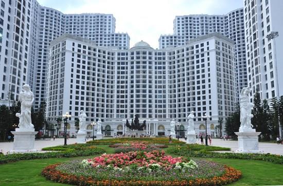 Chính chủ bán căn 2 phòng ngủ r4 royal city. diện tích 107m2 giá 11.6 tỷ 0926 399 ***