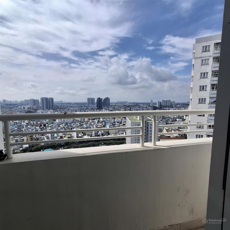 Bán gấp c/c him lam quận 6 view ngoài landmark 81 sổ sẵn công chứng ngay 0931 918 *** giá thật