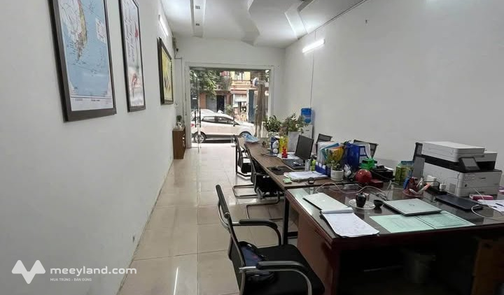 Cho thuê mặt bằng sẵn văn phòng, 70m2, giá 9 triệu/tháng, gần Nguyễn Trãi
