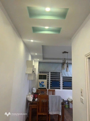 Cho thuê căn chung cư 27 Lạc Trung, 3 phòng ngủ, 2wc, giá 12 triệu/tháng