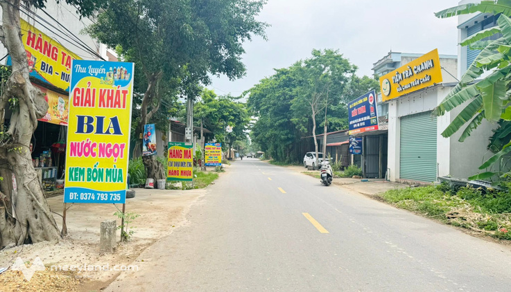 Đất kinh doanh sầm uất, 140m2, mặt tiền 7m, gần chợ, trường học, khu công nghiệp