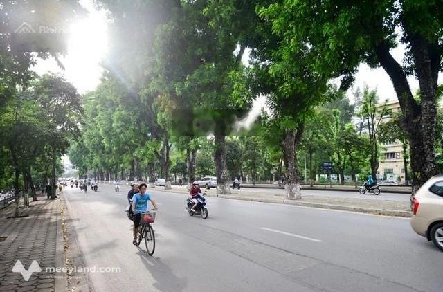 KIm Mã - MBKD 130m2 thông sàn cực đẹp - nhiều chỗ đỗ xe, làm nha khoa, showroom, phòng khám rất hợp