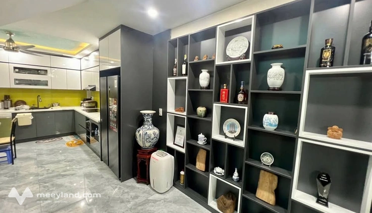 Bán nhà 4 tầng tại Đằng Lâm, ngõ thông, ô tô đỗ cửa 24/7, có gara riêng, giá 3.95 tỷ