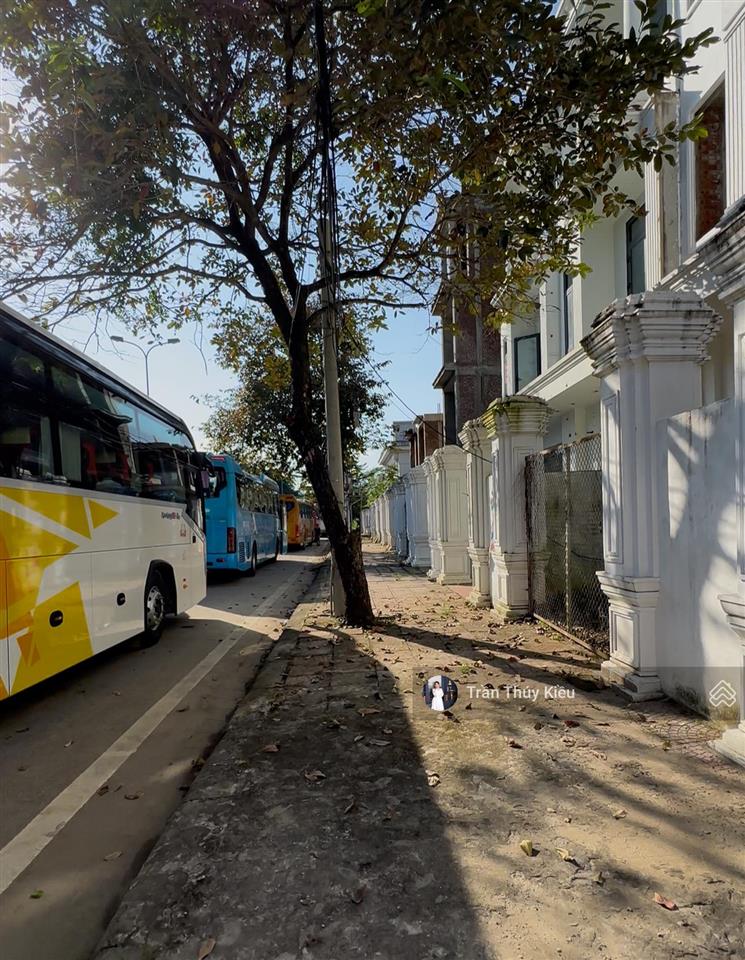 Chính chủ bán nhà liền kề 78,5m2 sẵn sổ đỏ thuộc dự án hoà lạc premier residence da thiên mã
