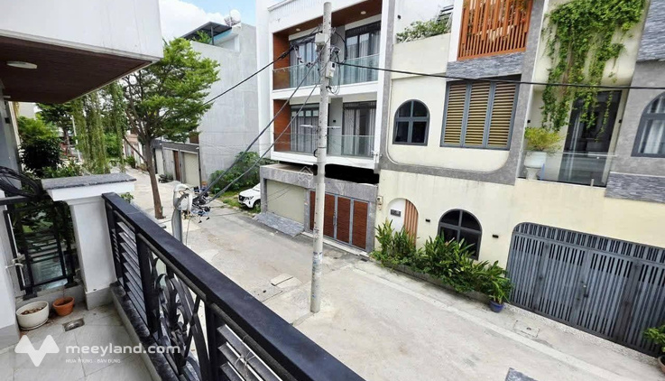 Cho thuê CHDV phòng ban công hẻm 140 Vườn Lài, 20m2