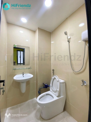 Trống 2 phòng ngủ full nội thất ban công - cửa sổ siêu thoáng mát - có thang máy - hầm xe rộng