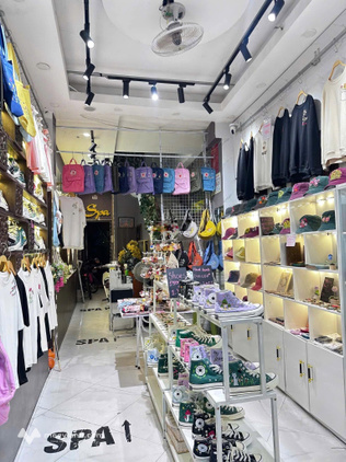 Cho thuê cửa hàng 50m² tại phố Bát Sứ, giá tốt 30 triệu phù hợp làm spa nail mi, trưng bày