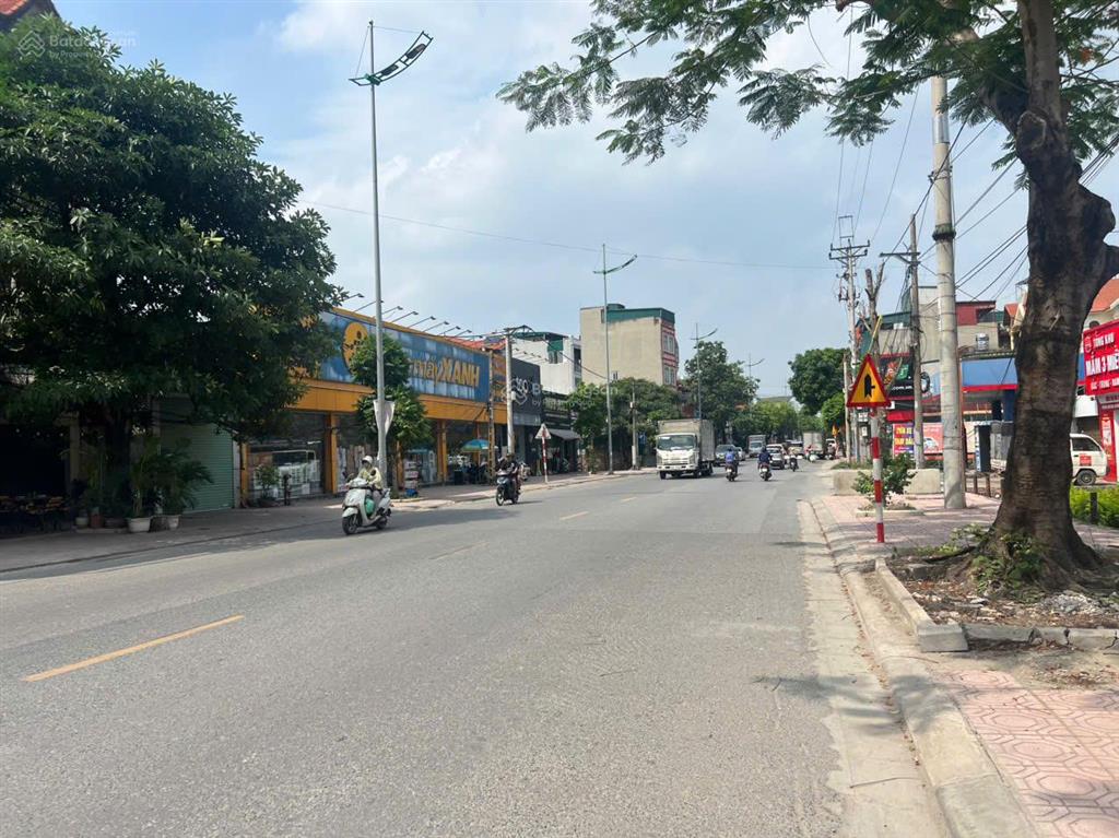 4 tỷnhà 4t hà huy tập yên viên40m2 mt4m100m ra đặng công chấttrung tâm thị trấn sầm uất
