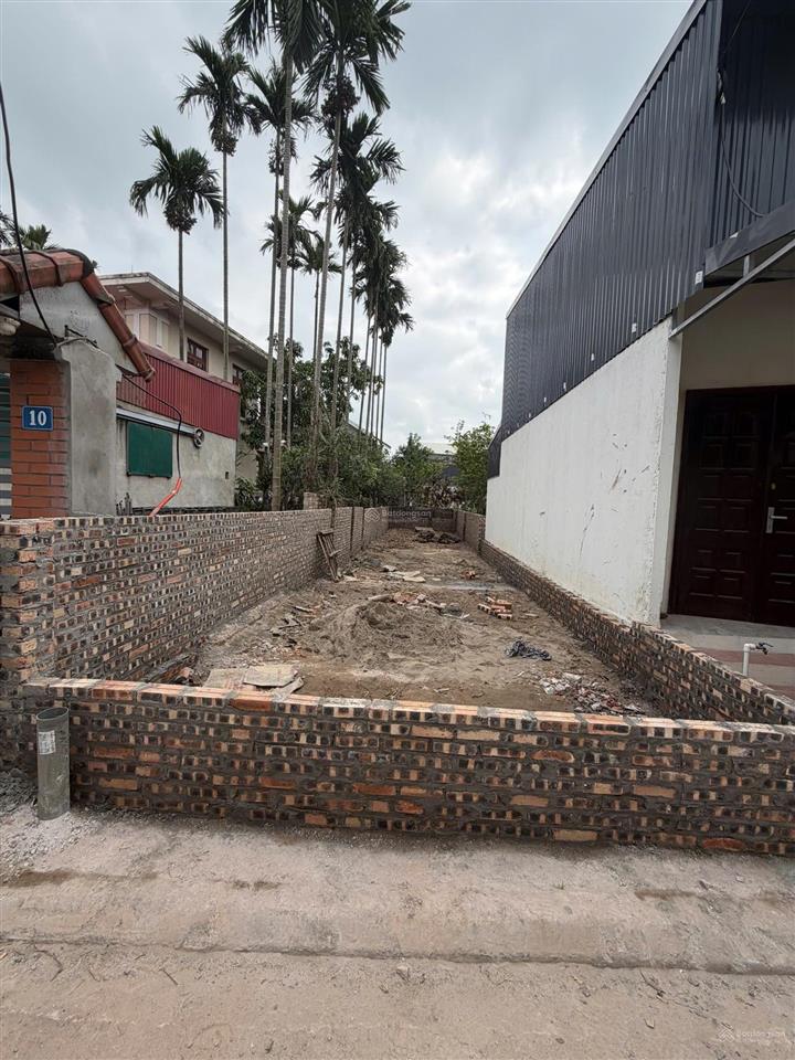 Bán đất đông dư, 105 triệu / m2, 88 m2, chính chủ view đẹp đường thông