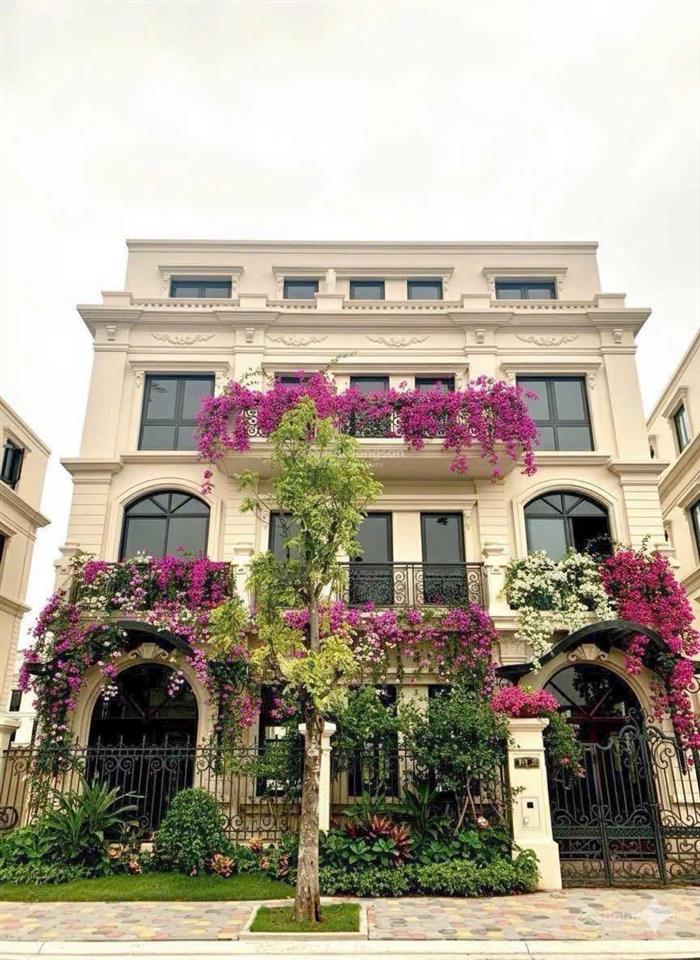 Duy nhất căn biệt thự song lập 228m2 giá rẻ nhất chỉ 35tỷ, sổ đỏ lâu dài tại vinhomes đan phượng