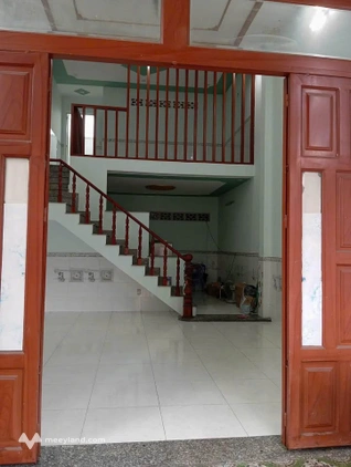 Cho thuê ngôi nhà nhỏ xinh, hai phòng ngủ, ngay ngã tư Chiêu Liêu, Bình Dương
