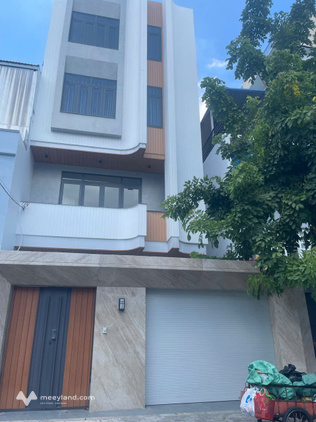 Nhà mới 100%, diện tích 7,6m x 18m, 4 tầng, đường 45, phường Tân Quy, Quận 7