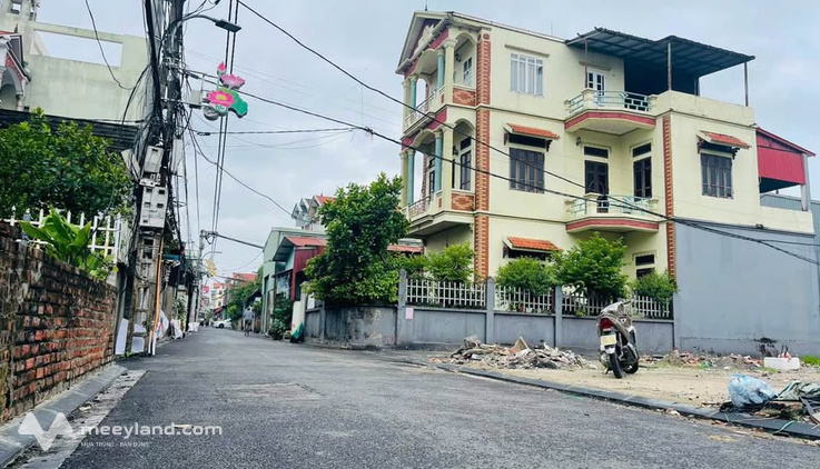 Đất vàng Bến Chung, Đông Anh, 90m², kinh doanh sầm uất, sát chợ, Vinpearl