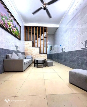 Bán nhà dân xây Đức Giang, Việt Hưng 32m² 4 tầng, lô góc ba thoáng, gần ô tô