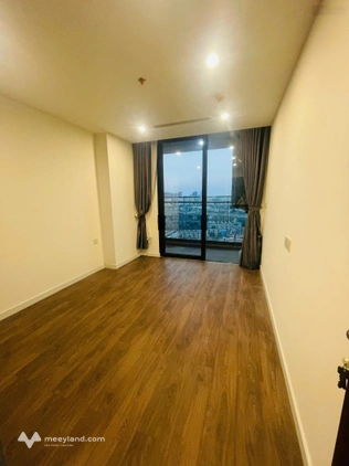 Cho thuê căn 3 ngủ góc+1 đa năng 161m2 - Sunshine Golden River - vào được luôn - Hải Nam cư dân