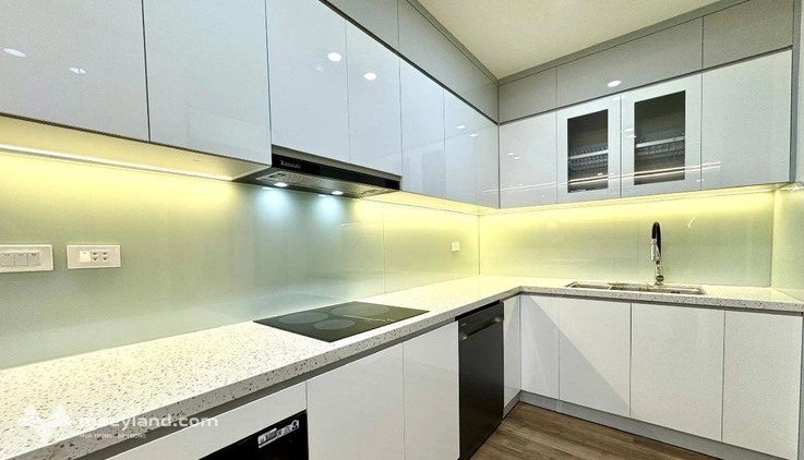 Bán gấp căn góc 3 phòng ngủ 130m2, chung cư Ngoại Giao Đoàn