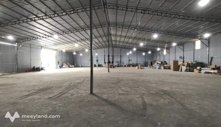Cho thuê kho đường Thụy Phương, Bắc Từ Liêm. 1400m2, cao 9m, có điện 3fa, công đỗ cửa. Giá 75k/m2