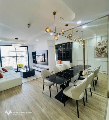 Chính chủ cần bán chung cư đường Hoàng Quốc Việt – 93m2 (3 ngủ) – Giá 8 tỷ