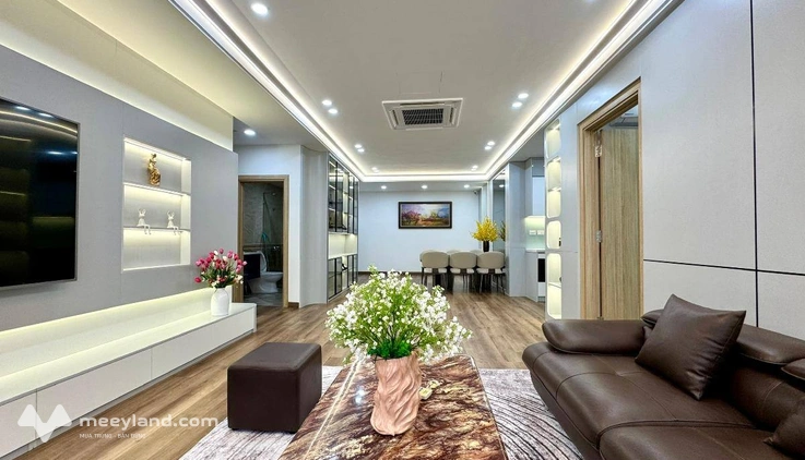 Gia đình có căn hộ N04B Ngoại Giao Đoàn – Căn góc 130m2 – Full đồ đẹp