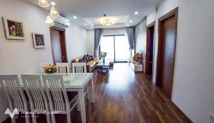 Tôi có căn hộ bên chung cư Nam Cường đường Hoàng Quốc Việt bán - 3 ngủ - 8 tỷ.